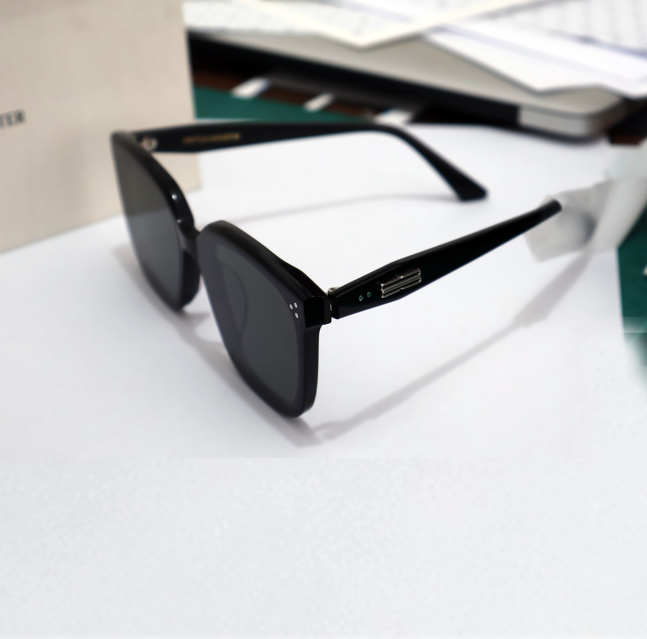 Sunglass Women's gentle-monster - view 1